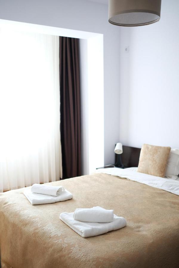 White Flat Apartment Bucharest Exterior photo