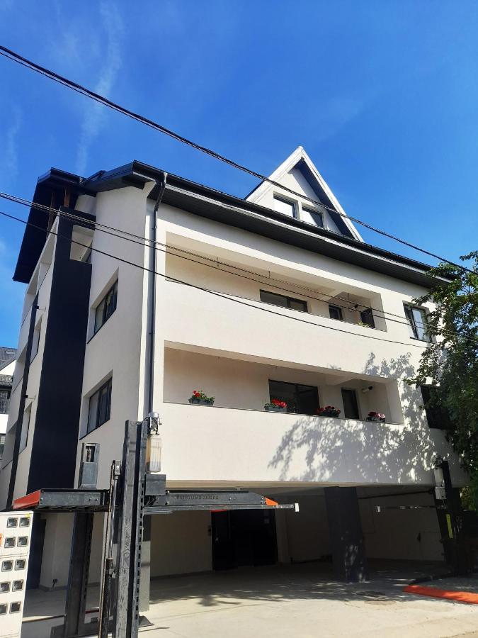 White Flat Apartment Bucharest Exterior photo